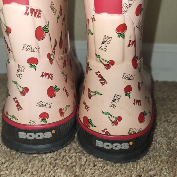 Bogs Youth K RNBT Cherry Love Pink Red Waterproof Pull-On Rubber Boots Size 4 - Picture 9 of 16